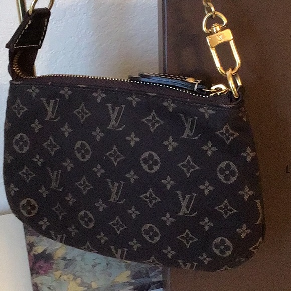 Louis Vuitton Idylle Mini Pochette - Picture 2 of 12